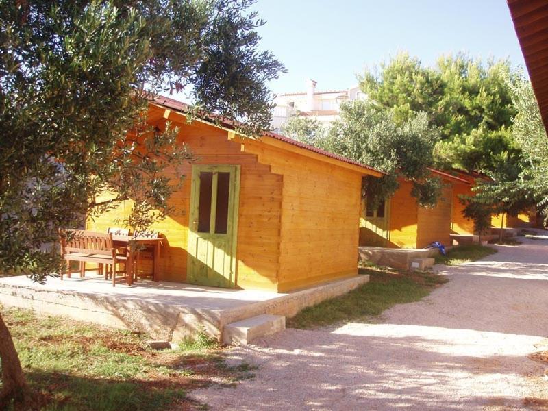Bungalows Starine Tribunj Tribalj Екстериор снимка
