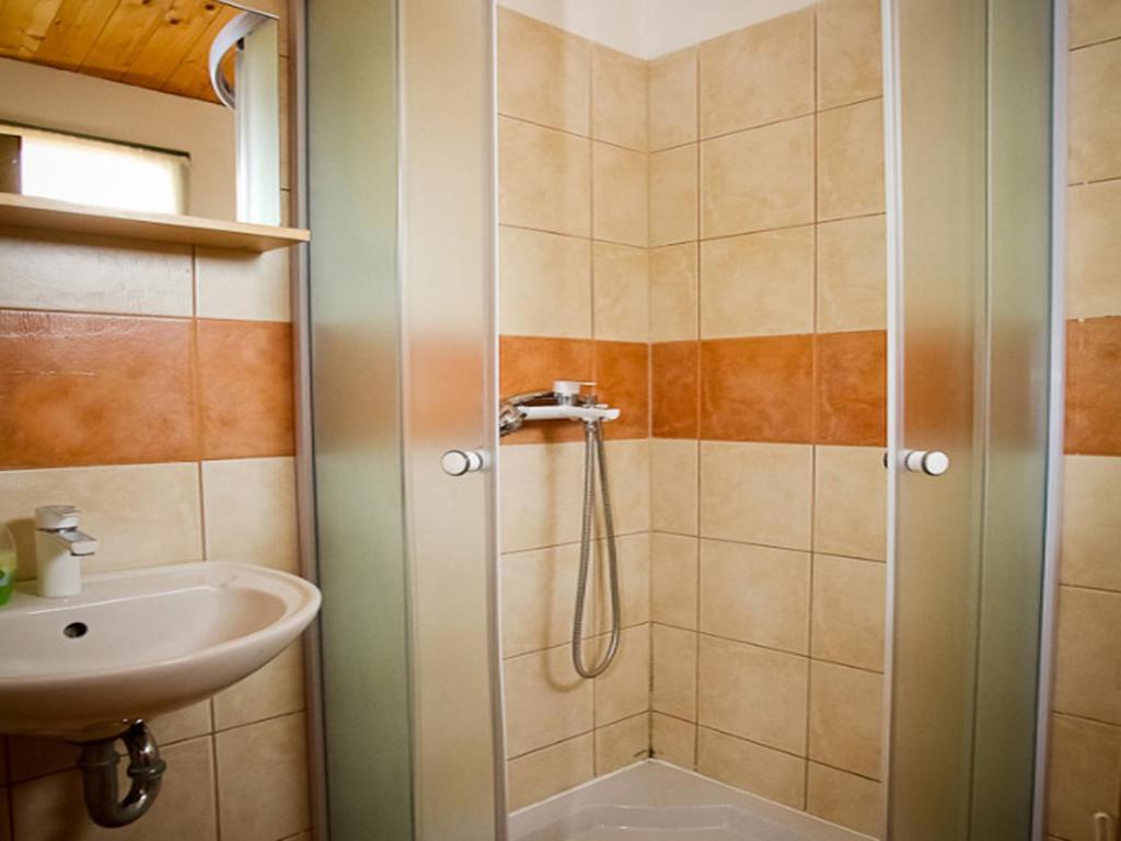 Bungalows Starine Tribunj Tribalj Екстериор снимка